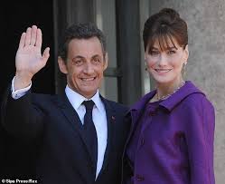En 2020 , jetons nous a l'eau. Sebastian Shakespeare Carla Bruni Reveals She Slept With Nicolas Sarkozy On Their Second Date Daily Mail Online