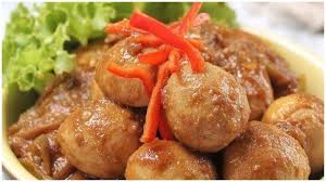 Resep semur telur puyuh tahu ini lezat dan kaya protein karena selain berbahan dasar telur puyuh, juga ada tahu yang membalutnya. Resep Semur Bola Daging Untuk Sajian Makan Malam Keluarga Di Rumah Tribun Travel