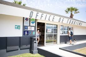 La résidence lagrange vacances le clos saint hilaire se situe à vieille aure, à 750 m du centre de st lary village et du téléphérique du pic lumière (navettes gratuites), à proximité immédiate de la résidence l'ardoisière, à 500 m de la télécabine et des thermes. Office De Tourisme Saint Cyprien Office De Tourisme De Saint Cyprien