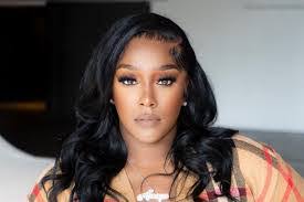 Linda Rebman's Instagram, Twitter & Facebook