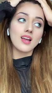 Janet Mirza Official