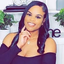 Kayla Williams's Instagram, Twitter & Facebook