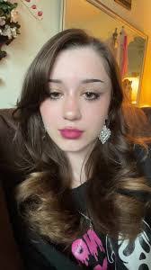 Kim Bergmann's Instagram, Twitter & Facebook