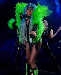 images?q=tbn:ANd9GcR_Mi56MOA35hitqQyDJRR