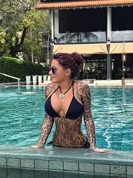 Nun ist sie wieder im tv zu sehe ; Julia Jasmin Ruhle Aka Jj Women Girl Beauty Tattoos
