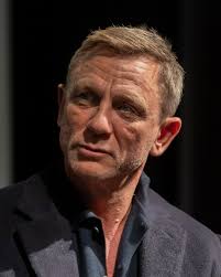 Daniel Craig