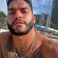 Ela foi no meio dos gremistas e mostrou a camisa do Flamengo, máximo  respeito! 👏 #flamengo #gremio