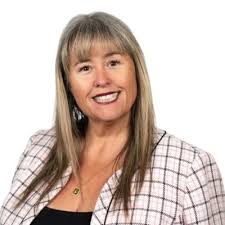 I'm excited to share that I will be joining White & Case LLP in New York  City as a summer associate next summer! Very grateful to Jane Kennedy and  all those who