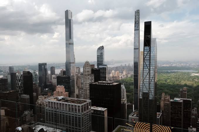 What's a Pied-à-Terre Tax? Hochul's Proposal Rattles NYC Brokers, Buyers -  Bloomberg