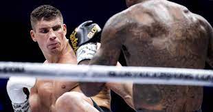 Kickbokser rico verhoeven zou daar gespot zijn met een dame wiens naam we al eerder hebben horen rondgaan rondom zijn persoontje. Marokkaanse Bruce Lee Is Volgende Uitdager Van Rico Verhoeven Vechtsport Ad Nl