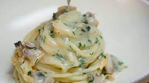 Come home to something tasty with just eat! Mantecare How To Make A Creamy Pasta Sauce How To La Cucina Italiana Usa Youtube