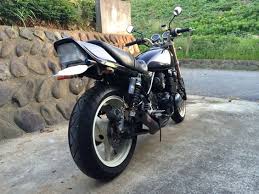 ゼファー400 カスタムまとめ おすすめのカスタムはこれだ エアロ ホイール ledなど みんカラ ゼファー400 ゼファー カスタムバイク