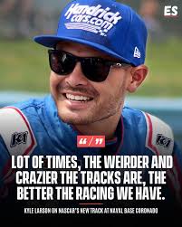 Kenny Wallace in a UMP mod Dirt Car :)