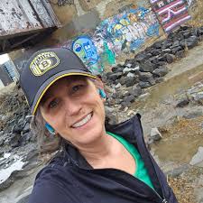 Homeschooling and hockey schedule for moms?