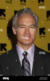 Scott pelley hi-res stock photography and images
