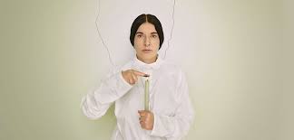 Since the beginning of her career in belgrade during the early 1970s, marina abramovic has. Londonskaya Retrospektiva Mariny Abramovich V 2020 Godu Interer Dizajn
