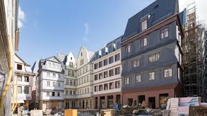 Nutzen sie bitte das formular für kontaktaufnahme oder reservierungen in unserem bordell. Die Meisten Hauser Sind Fertig So Prachtvoll Sieht Frankfurts Neue Altstadt Aus Regional Bild De