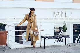 Als freizeithosen von soldaten sah man sie anfangs vor allem in den typischen farben dunkelgrün, beige oder braun. Beige Kombinieren So Gelingt Der Stylishe Look Mit Erdtonen Und Co