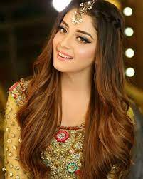 Beautiful Hairstyles For Indian Girls Indian Fashion Ideas Indian Fashion Ideas Indian Wedding Hairstyles Indian Hairstyles Engagement Hairstyles