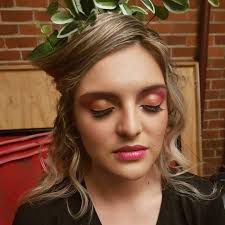 Hair Stylists & Makeup Artists in Glen Forrest from $65. Free Lashes ❤️