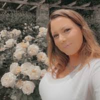 20+ "Danielle Yost" profiles