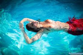Brunette kristy stripping underwater (92,602 results). Brunette Kristy Stripping Underwater Free Porn Videos Cloudy Girl Pics