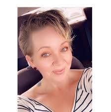 Jessica Bendorf's Instagram, Twitter & Facebook