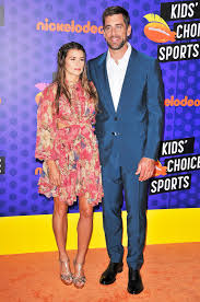 Actress shailene woodley is now engaged! Aaron Rodgers Romantic History Green Bay Packer Star S Relationships Hollywood Life