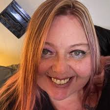 Edit to Update** ***UPDATE*** Went back to the same bar and she was there  again i bought her a drink got her number and we have a date next Tuesday!!  The short