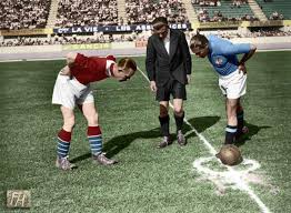 Il record del presidente romano presente a tutti i voti in consiglio. Baller Photo Colorized By Dario Romano Football History Administrator 1938 Fifa World Rimet Cup First Round 05 06 Stade Velodrome Marseille Attendance 19 000 Italy Norway 1 1 2