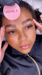 O que acharam meninas do meu design com henna? Estou na área a um tempo  mais ainda sou insegura. Aceito críticas construtivas 🌺