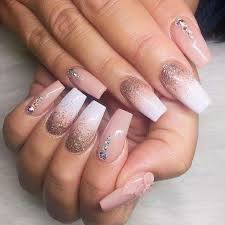 Glitter puder und pailletten lassen sich kinderleicht in ihre nagelmodellage einarbeiten, sodass strahlende. As 25 Melhores Ideias Para Baboomer Nails On Pinterest Fade Dentro Nail Art Baby Boomer Glitter Nageldesign Nagelideen Nagel Inspiration