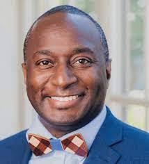 Larry Hufford's Instagram, Twitter & Facebook