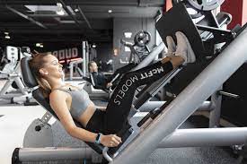 Log into facebook to start sharing and connecting with your friends, family, and people you know. Pumpen Bis Der Morgen Kommt Das Modernste Mcfit Studio Europas Eroffnete Am Wienerberg