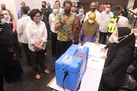 A member of the united malays national. Khairy Jamaluddin Height Cigrn4iizewcwm Khairy Jamaluddin Is The Member Of Parliament Representing The Rembau Constituency In Negeri Sembilan Since 2008