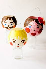 Diy Paper Mache Family Laterne Basteln Luftballon Laternen Basteln Kunstprojekt Fur Kinder