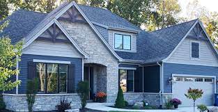 Together with the low profile and the tapering piers, the use. Modern Craftsman Exterior Veneer Stone Home Masonry Stone Facade Buechel Stone