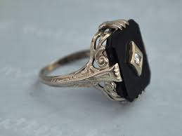 Vintage Find Art Deco 14k White Gold Ring With Black Onyx And Diamond Size 4 75 Vintage Onyx Ring Vintage Art Deco Rings Gemstones Jewelry Rings