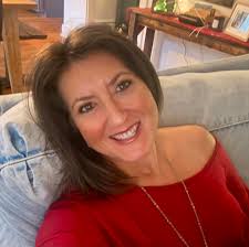 Where to find authentic traditional tiramisu in Tallahassee or Gainesville?