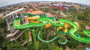 Untuk kawasan ini merupakan kawasan wisata yang bertemakan air. Harga Tiket Masuk Calau Water Park Tiket Masuk Ocean Park Bsd 2020 Wahana Gambar Fasilitas