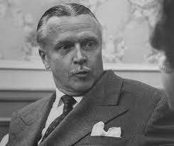 Joyeux… Charles Brackett