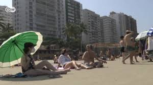 En este alegre país carioca encontramos todo tipo de playas para la ciudad está hoy considerada uno de los más importantes puntos turísticos de brasil. Miles De Banistas En Rio De Janeiro Pese A Restricciones Por Covid 19 Dw Noticias Dw 07 09 2020