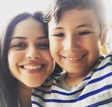 Cute pic of Alyssa Diaz with her son! ❤️
