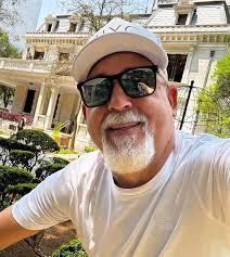 I need some guidance so i made a mistake and got a new vehicle 2yrs ago my  monthly payments are $1062 it is my dream vehicle but financially I can't  keep up