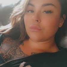 Donna Manier's Instagram, Twitter & Facebook