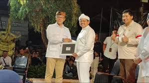 Bupati Sumedang Dony Ahmad Munir Resmi Gabung Gerindra, Deklarasi di  Hadapan Ribuan Warga