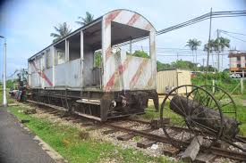 Berburu foto kereta api tampaknya sudah menjadi kegiatan yang sangat diminati oleh para pencinta ka. Pejabat Daerah Kecil Dan Tanah Gemas Bekas Tapak Stesen Keretapi Lama Gemas