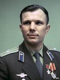 Resultado de imagem para yuri gagarin