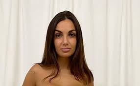 .посмотрите в instagram фото и видео elettra lamborghini (@elettralamborghini). Elettra Lamborghini Si Sposa Davvero Cosi Pazzesco Cosa Le Spunta Sul Seno Libero Quotidiano