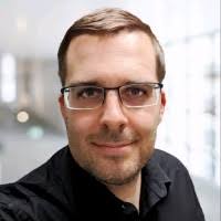 40+ "Dan Luft" profiles